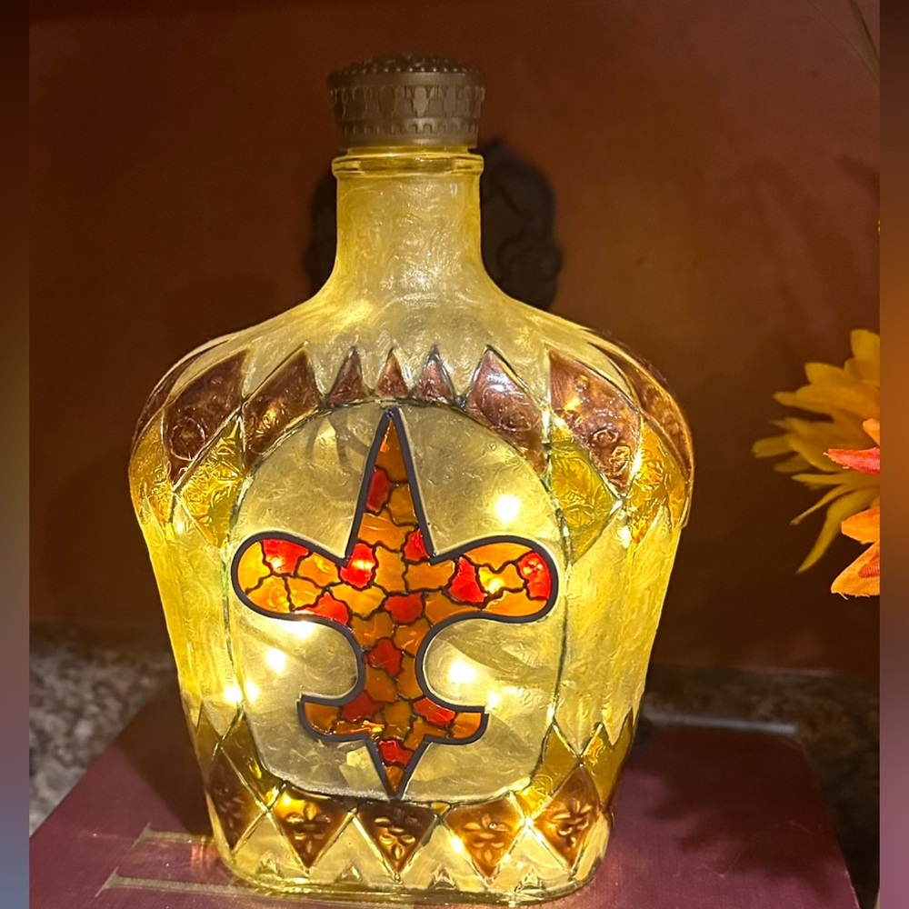 Stained glass looking night light! Crown Royal container! Handmade! BEAUTIFUL!